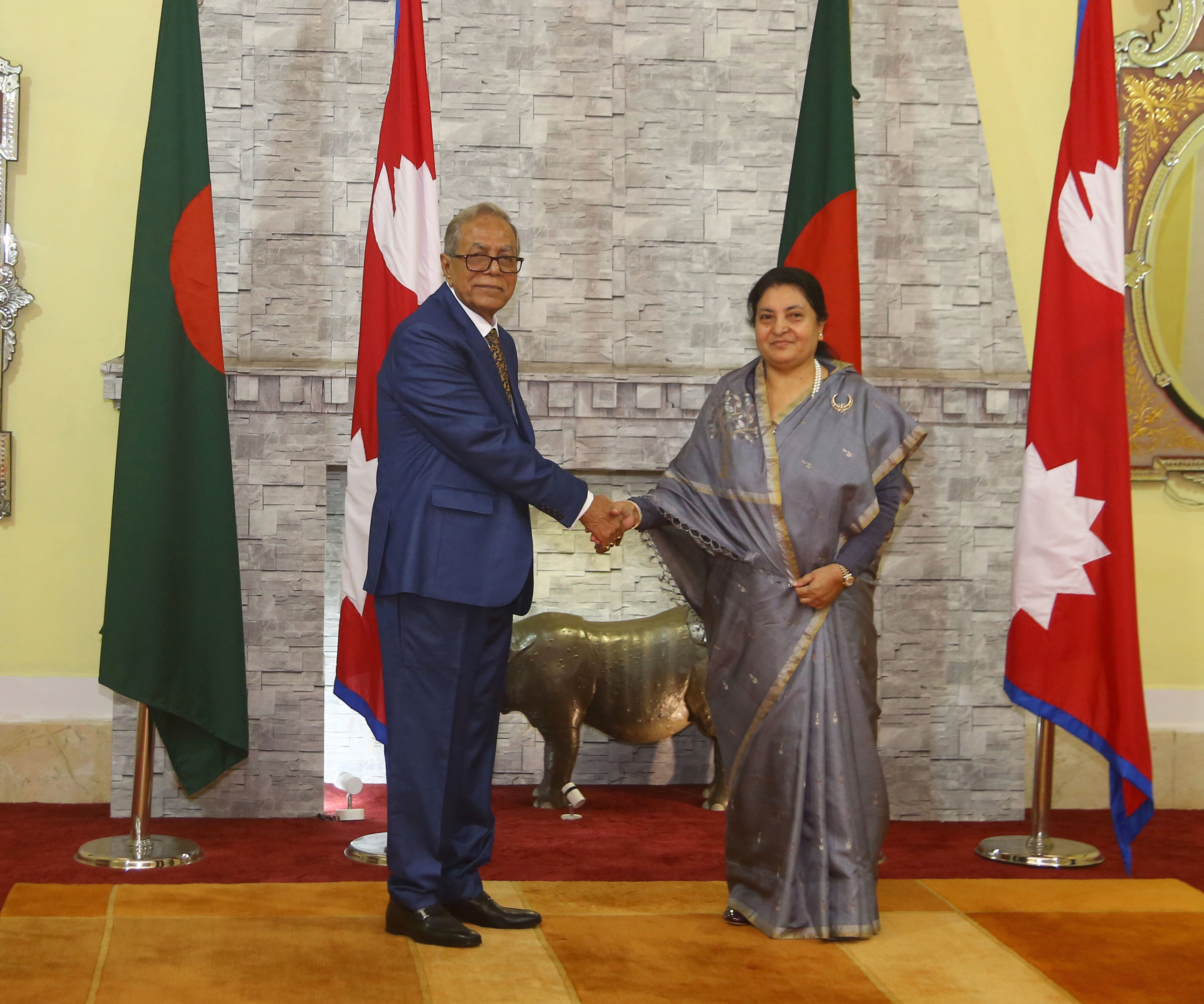 राष्ट्रपति भण्डारी र बंगलादेशका समकक्षी हमिदबीच शिष्टाचार भेट